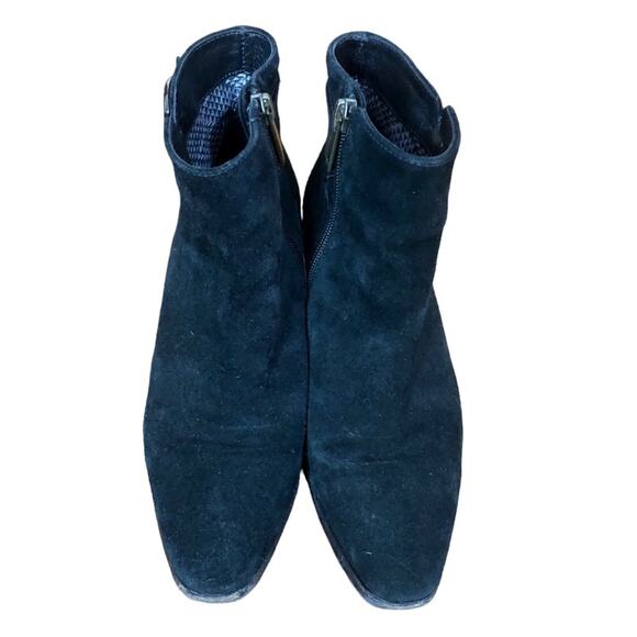 Aquatalia Black Suede Almond Toe Low Heel Ankle Boot Silver Buckle Size 6.5 - Picture 2 of 10